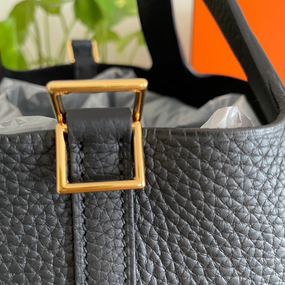 Hermes Picotin Lock 18 PM Noir GHW - Picture 11 of 11